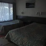 White Lanterns Motel